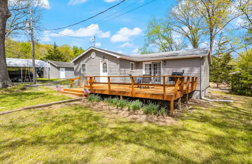 Secluded 2BR Cabin - Community Dock - Lake Access