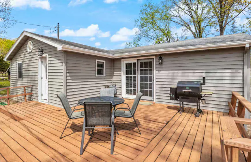 Secluded 2BR Cabin - Community Dock - Lake Access