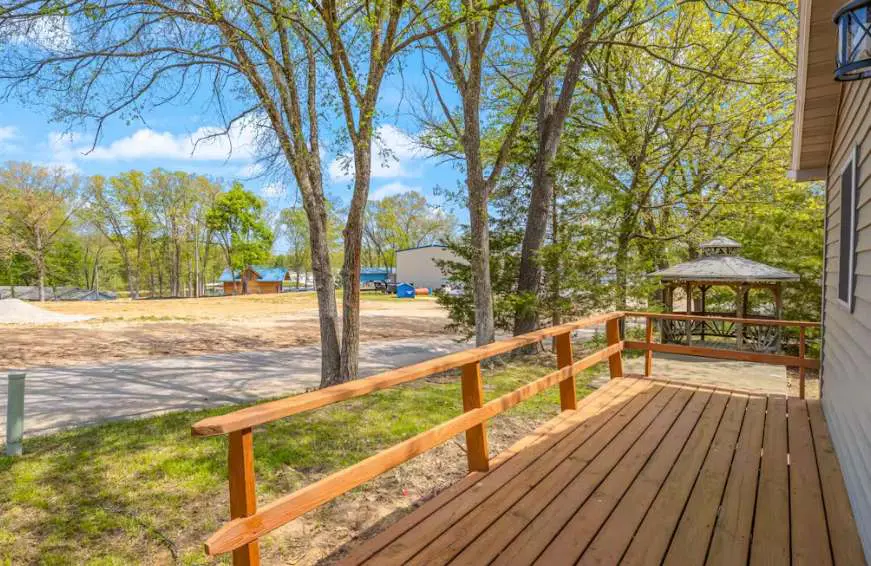 Secluded 2BR Cabin - Community Dock - Lake Access