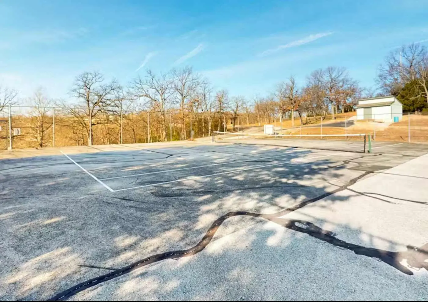 Charming 1BR Condo - Top Floor - LAKE VIEW