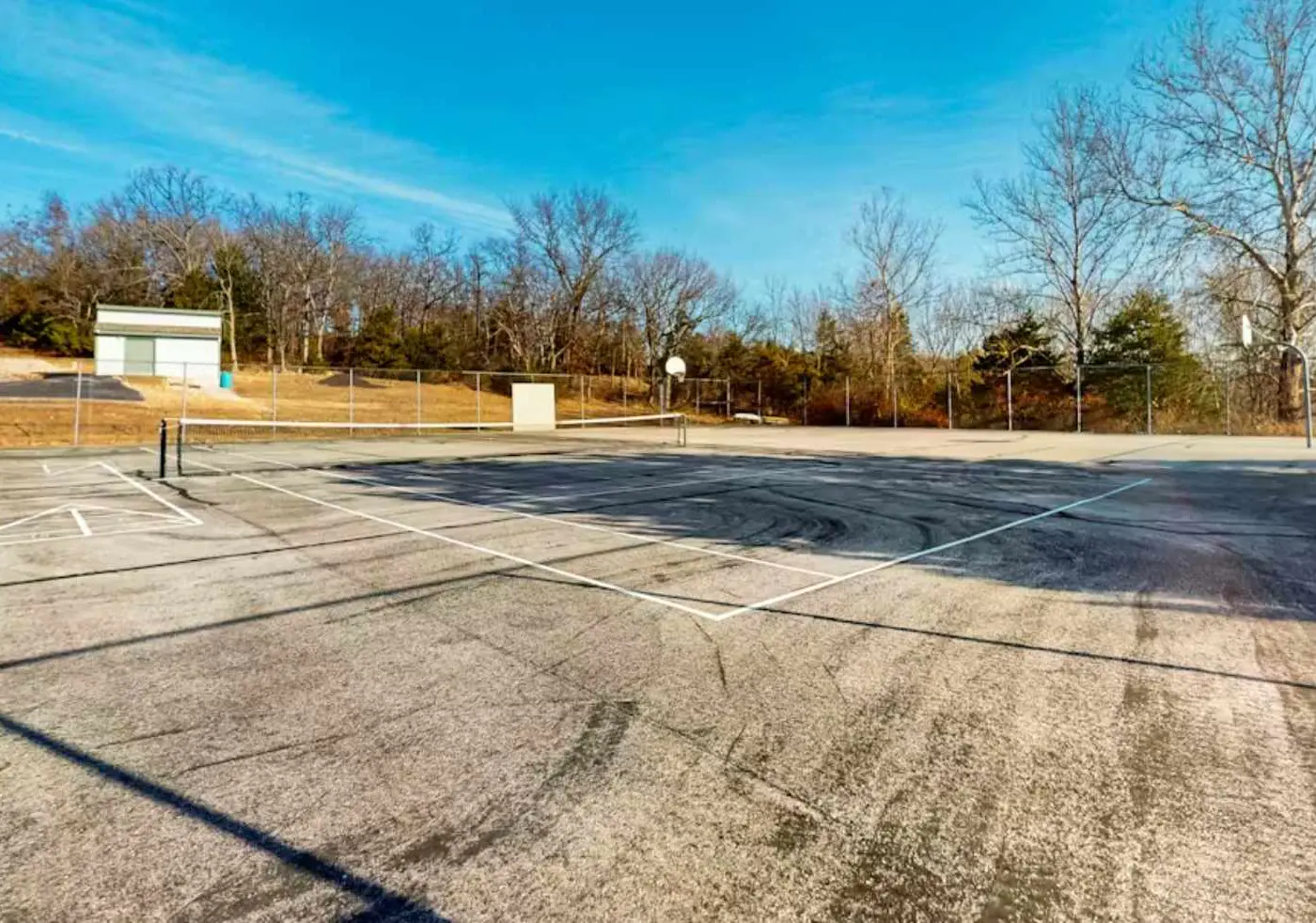 Charming 1BR Condo - Top Floor - LAKE VIEW