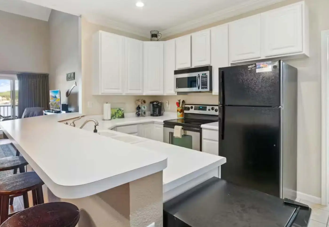Bright 4BR Condo - Lake View - GAS FIREPLACE