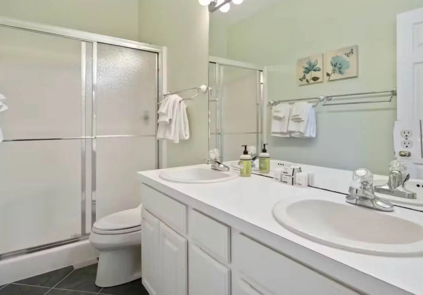 Bright 4BR Condo - Lake View - GAS FIREPLACE
