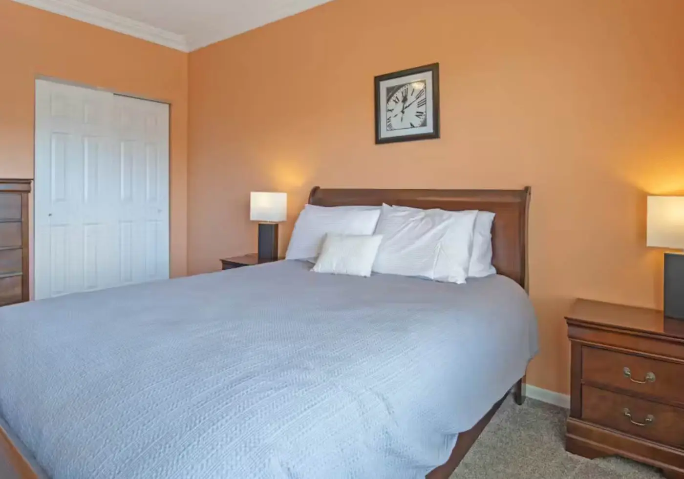 Bright 4BR Condo - Lake View - GAS FIREPLACE