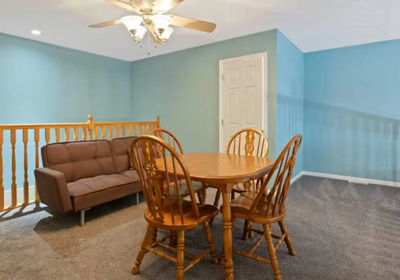 Bright 4BR Condo - Lake View - GAS FIREPLACE