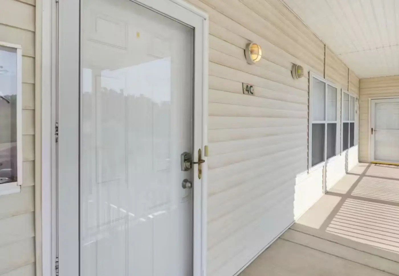 Bright 4BR Condo - Lake View - GAS FIREPLACE