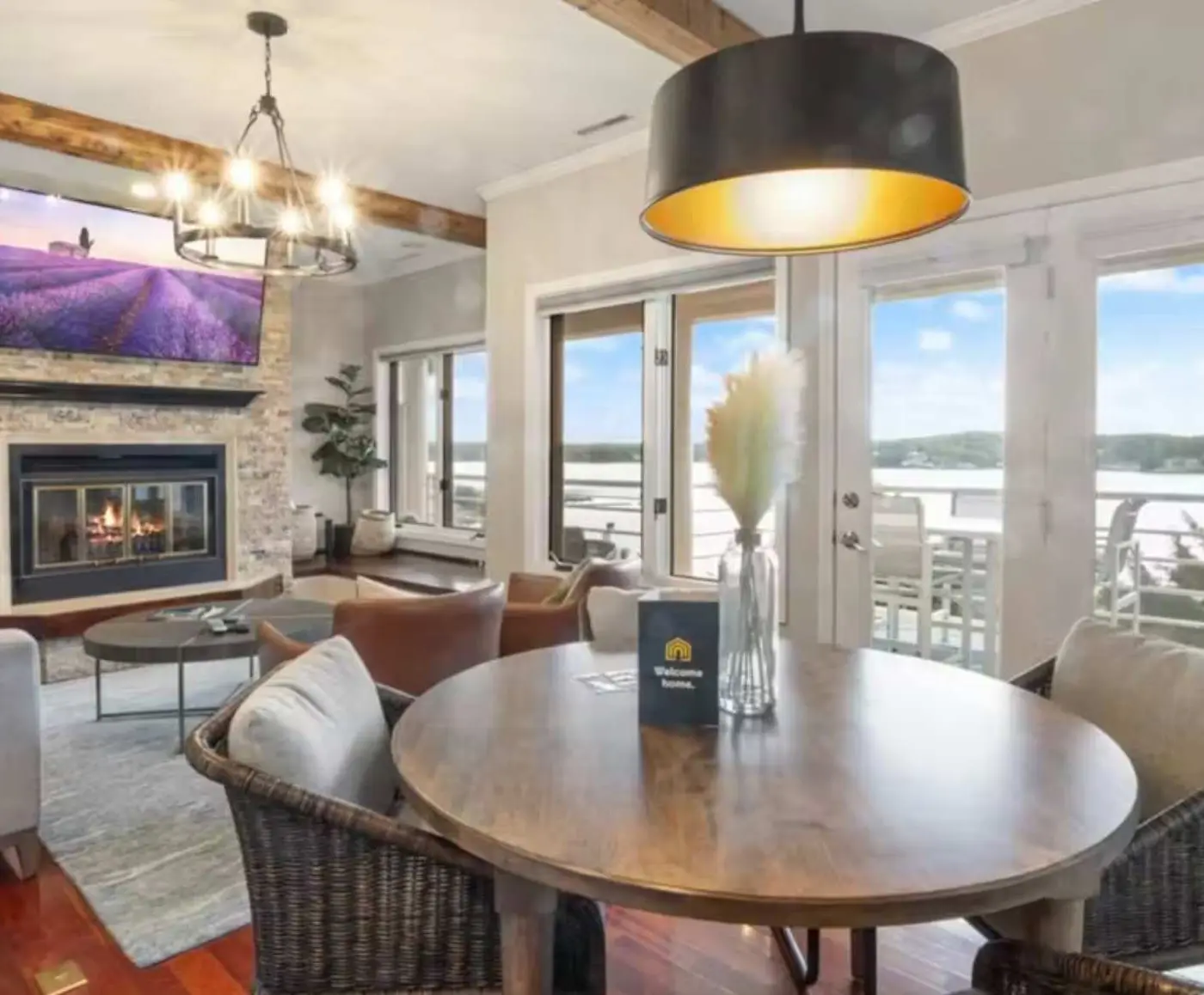 Stylish 2BR Condo - LAKE VIEW - Lake Ozark
