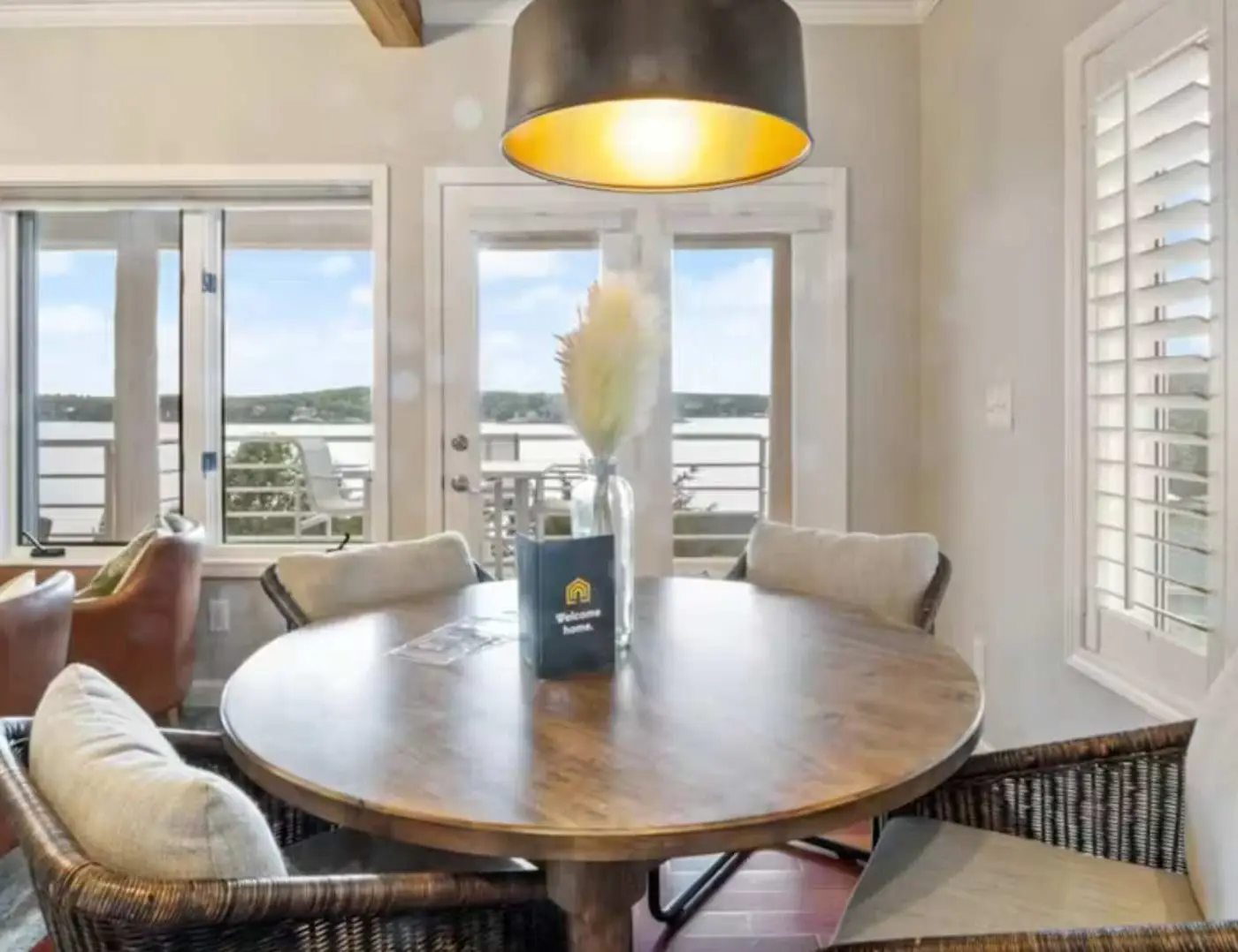 Stylish 2BR Condo - LAKE VIEW - Lake Ozark