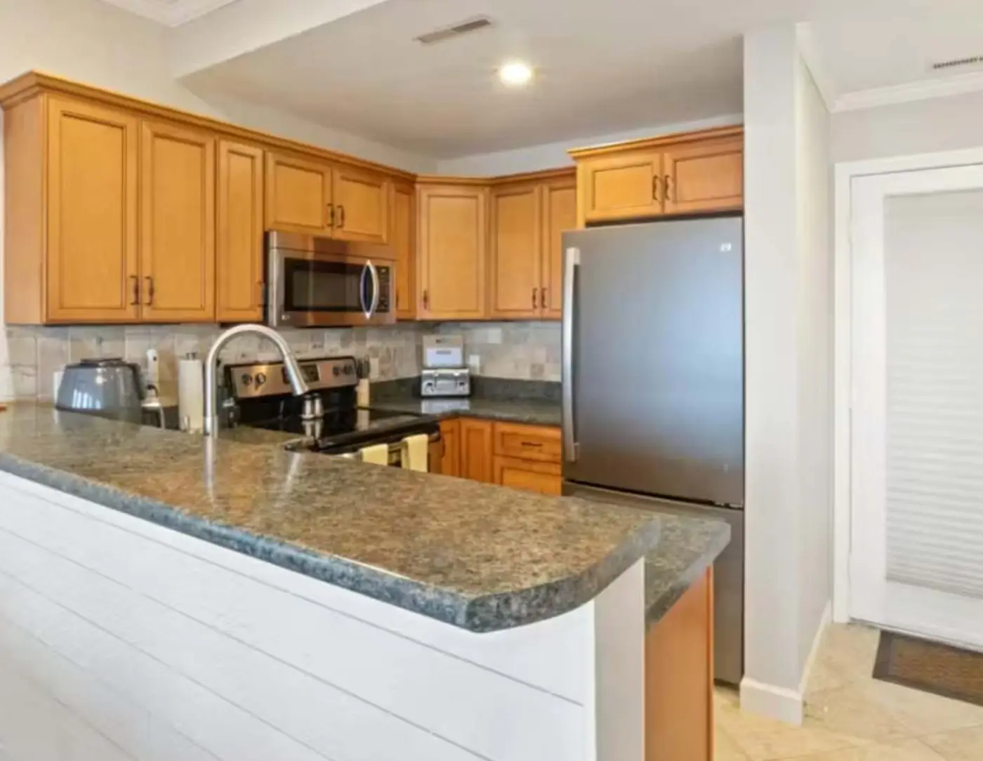 Stylish 2BR Condo - LAKE VIEW - Lake Ozark