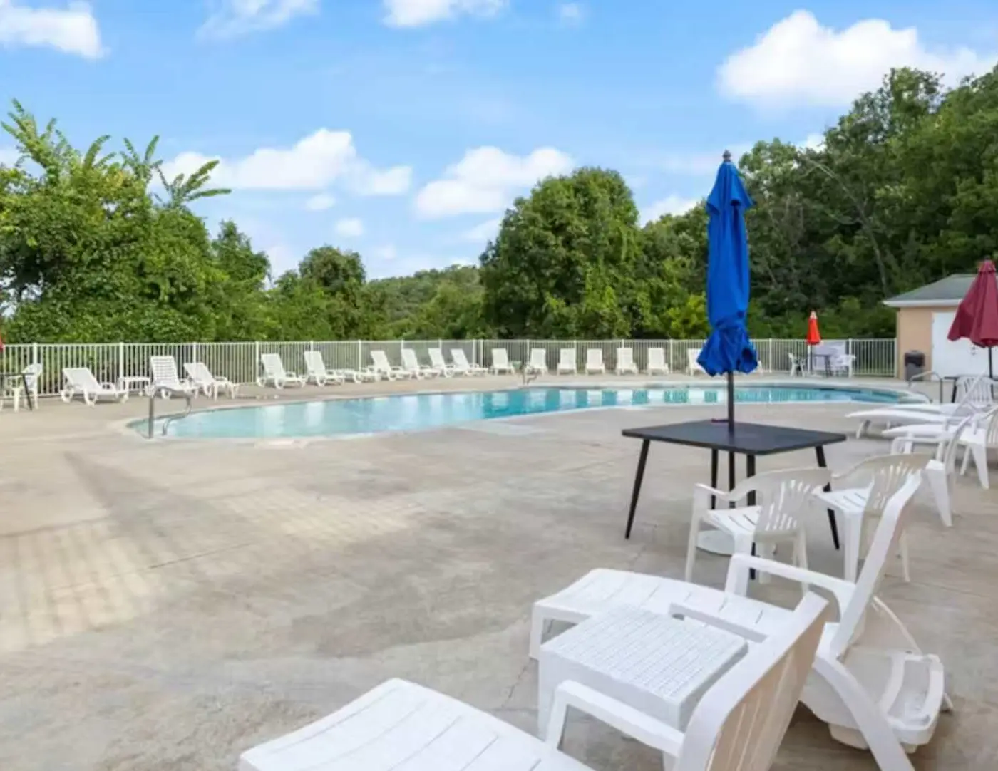Stylish 2BR Condo - LAKE VIEW - Lake Ozark