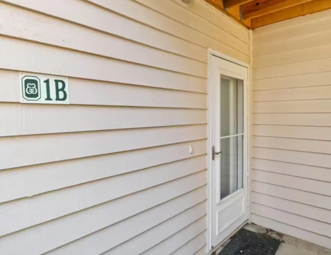 Stylish 2BR Condo - LAKE VIEW - Lake Ozark