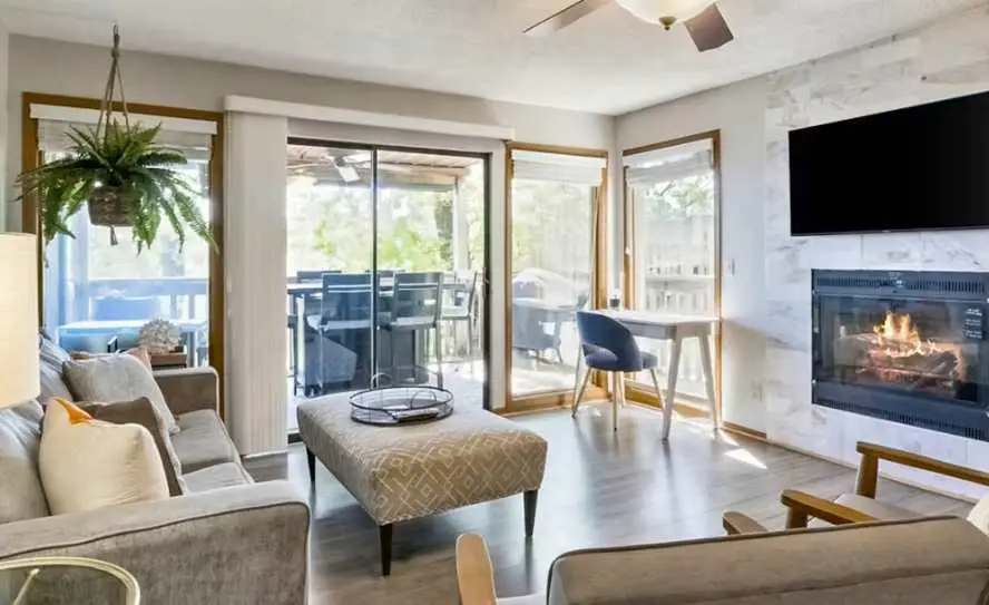 LAKE VIEW - 2BR Condo - Modern Luxury, Lake Ozark