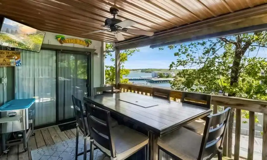 LAKE VIEW - 2BR Condo - Modern Luxury, Lake Ozark