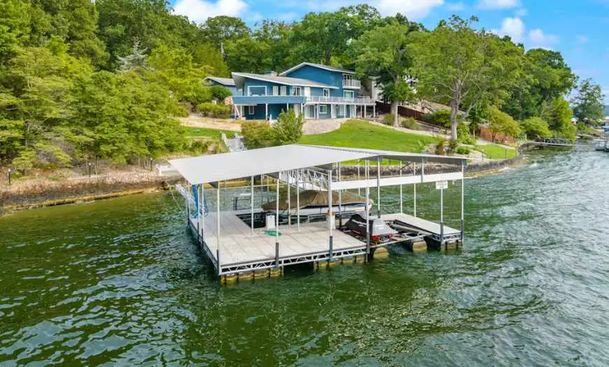 Stylish 5BR Lake Home - LAKE VIEWS - Private Dock