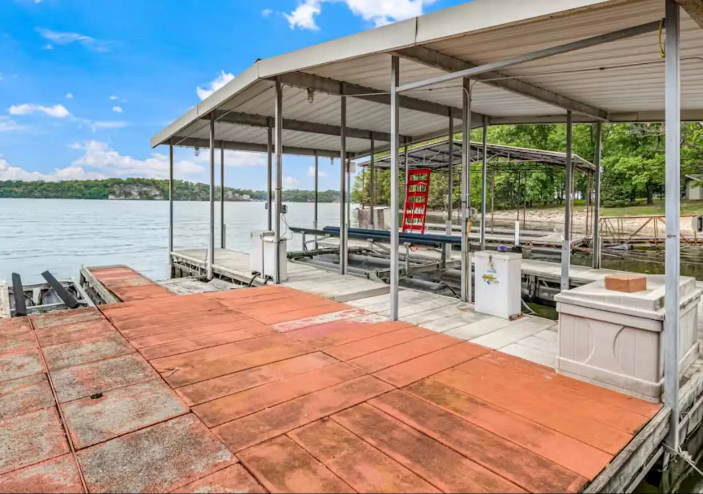 Rustic 3BR Lake House - LAKE VIEW - Lake Ozark