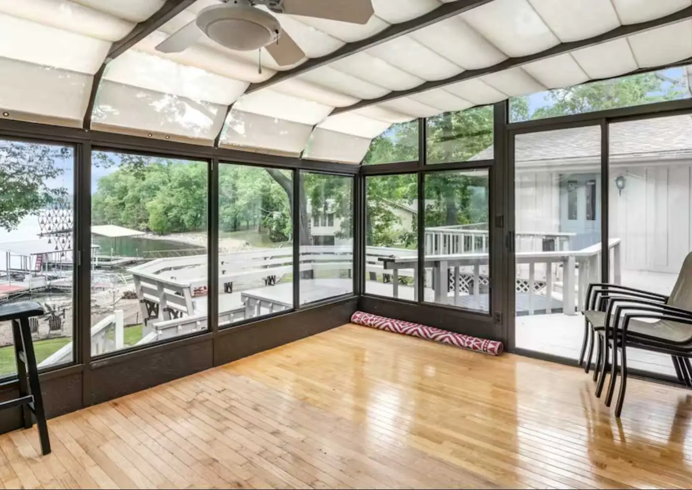 Rustic 3BR Lake House - LAKE VIEW - Lake Ozark