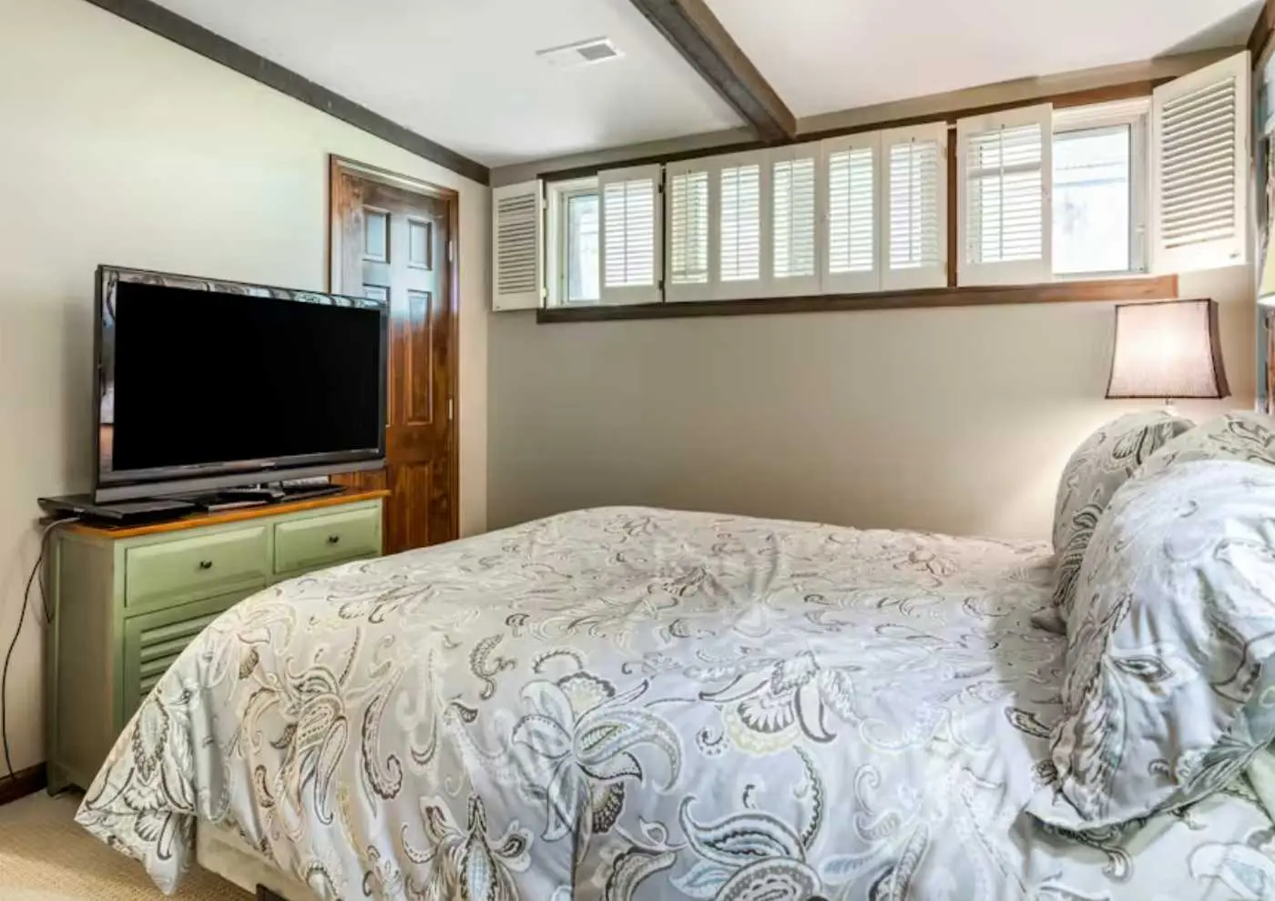 Rustic 3BR Lake House - LAKE VIEW - Lake Ozark