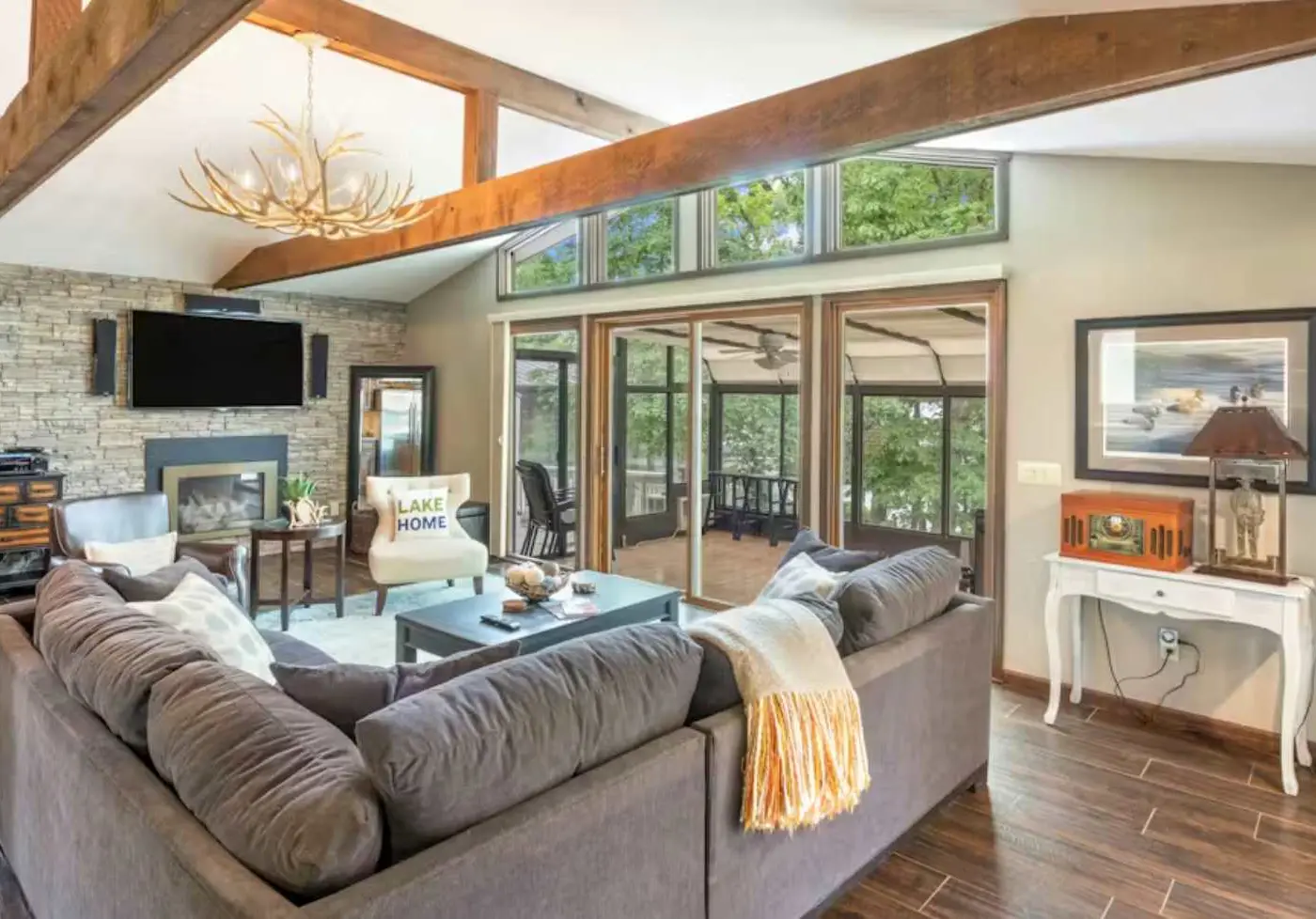 Rustic 3BR Lake House - LAKE VIEW - Lake Ozark