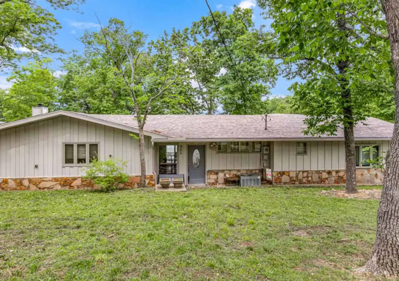 Rustic 3BR Lake House - LAKE VIEW - Lake Ozark