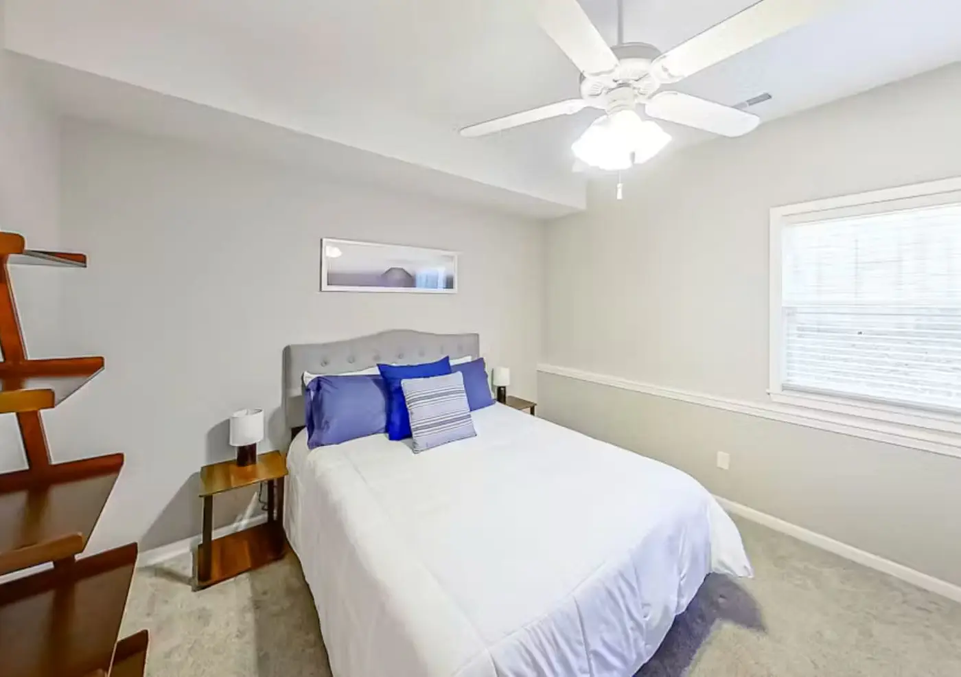 Bright 3BR Condo - Lake Views - Community Pool