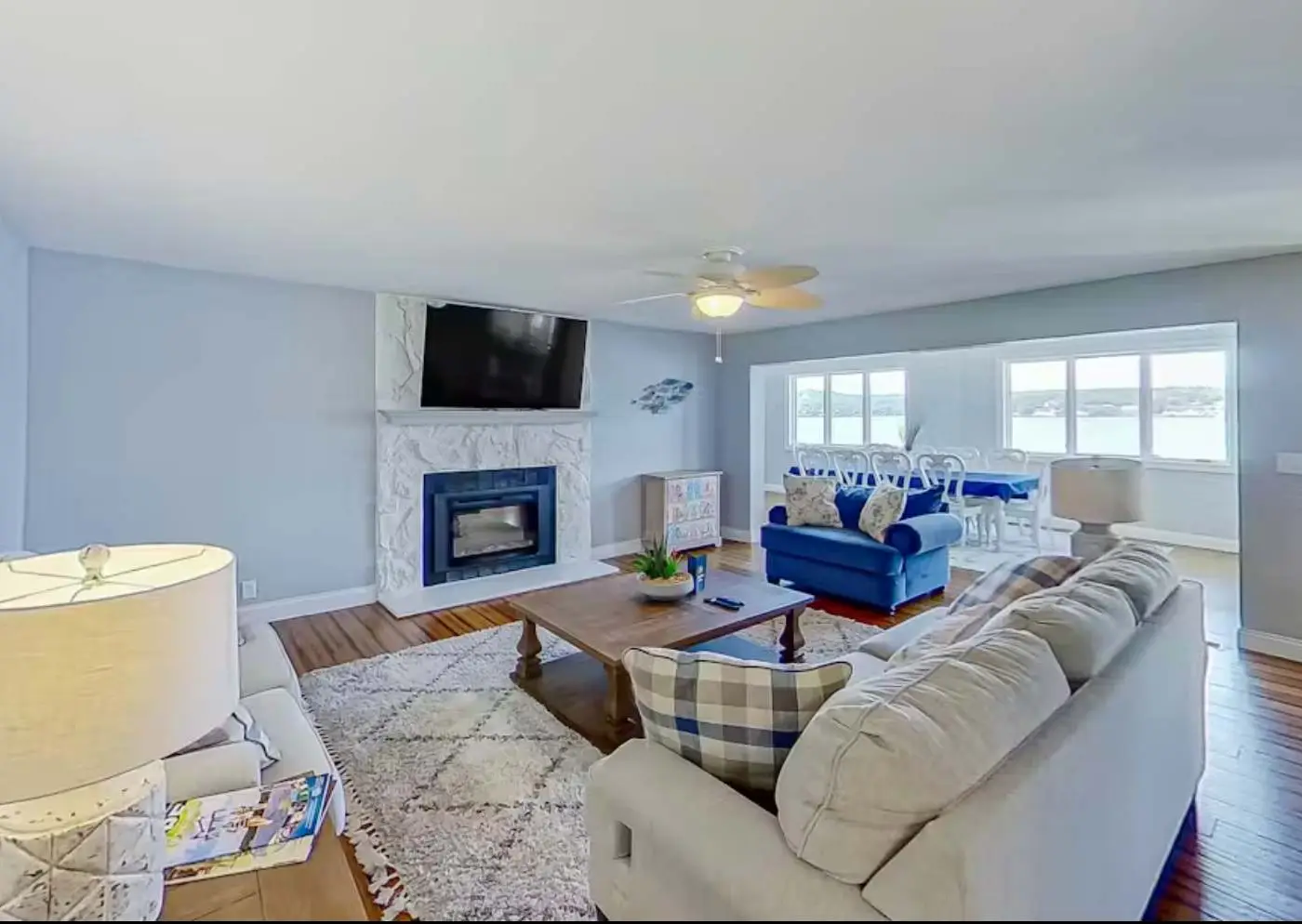 Serene 5BR Lake Home - LAKE VIEW - Sunrise Beach