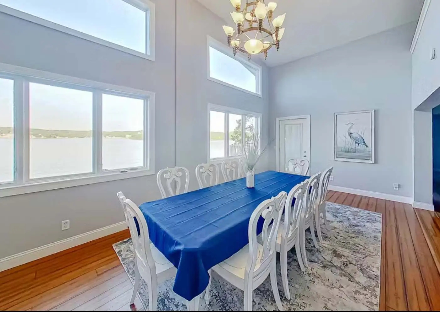 Serene 5BR Lake Home - LAKE VIEW - Sunrise Beach