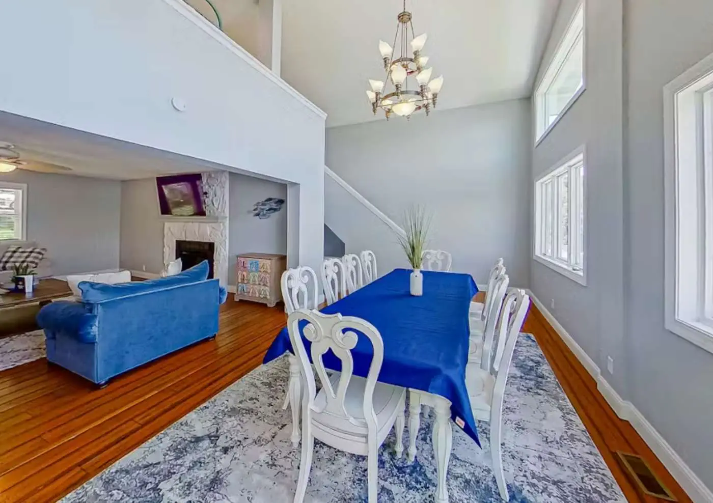 Serene 5BR Lake Home - LAKE VIEW - Sunrise Beach