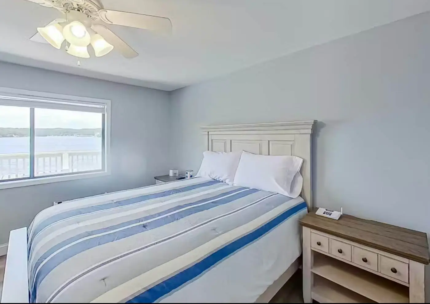 Serene 5BR Lake Home - LAKE VIEW - Sunrise Beach
