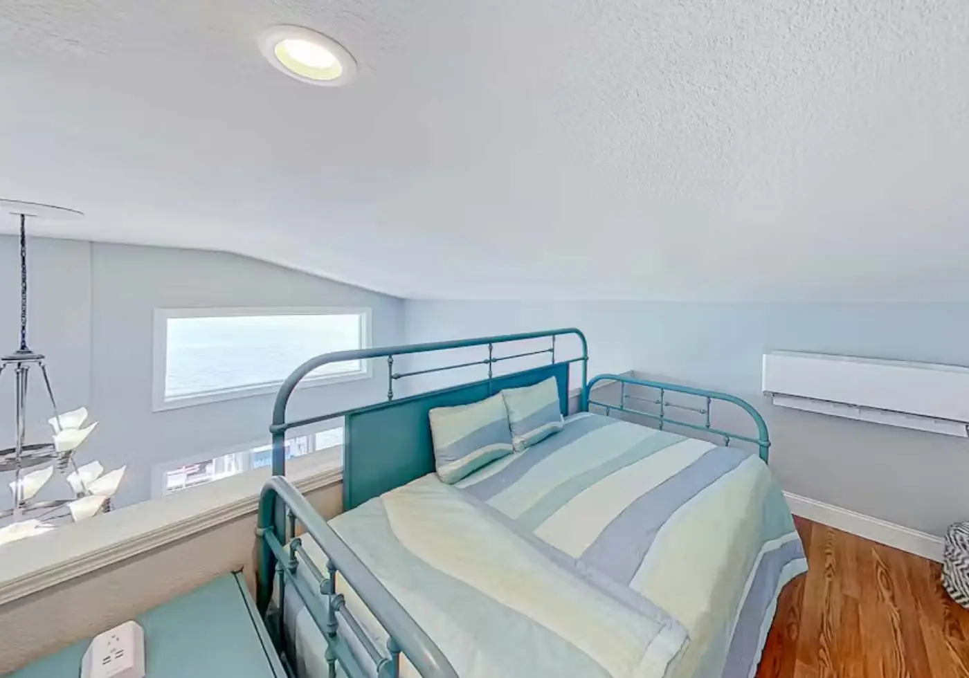 Serene 5BR Lake Home - LAKE VIEW - Sunrise Beach