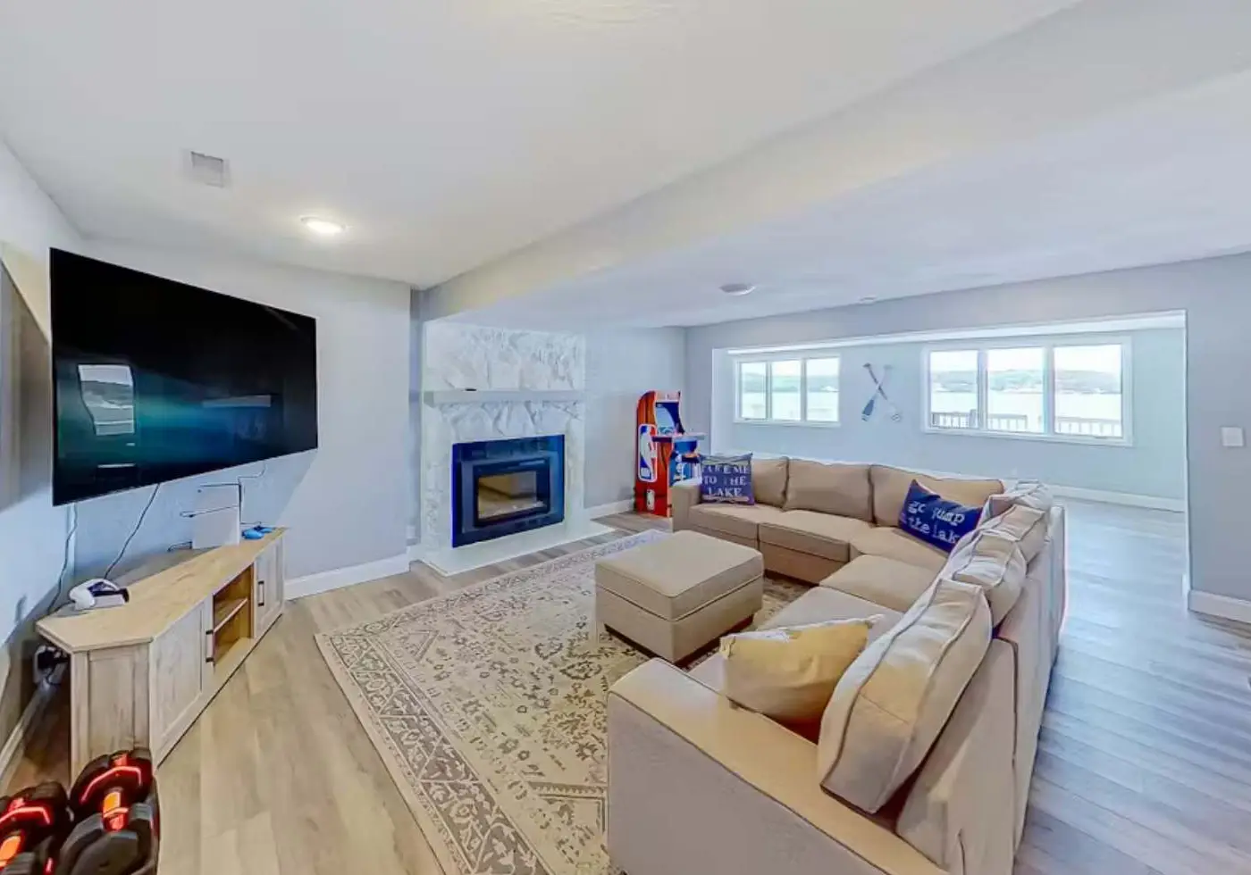 Serene 5BR Lake Home - LAKE VIEW - Sunrise Beach