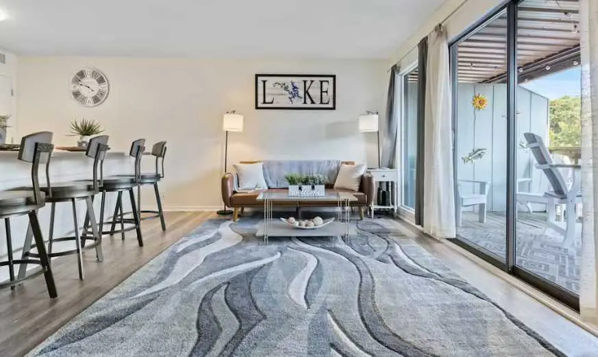 Charming 1BR Condo - LAKE VIEW - Lake Ozark