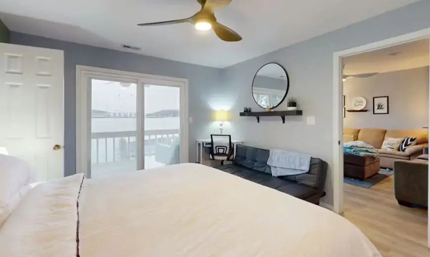 Serene 2BR Condo - Lake Views - Community POOL