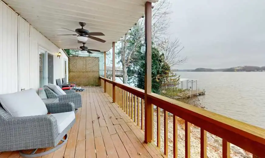Serene 2BR Condo - Lake Views - Community POOL
