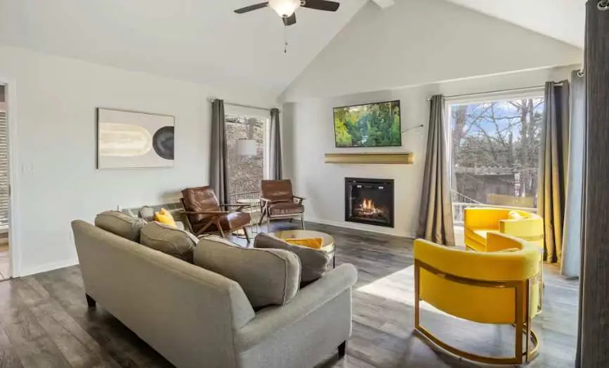 Serene 3BR House - LAKE VIEW - Osage Beach