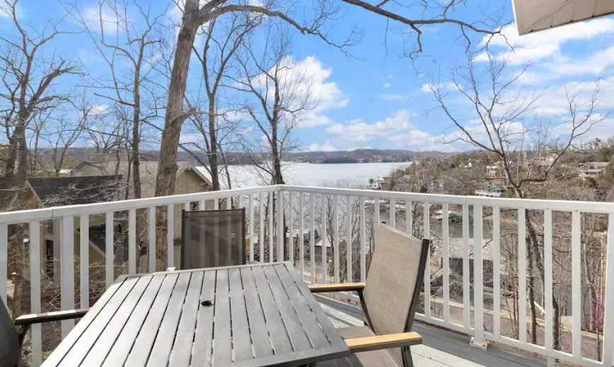 Serene 3BR House - LAKE VIEW - Osage Beach