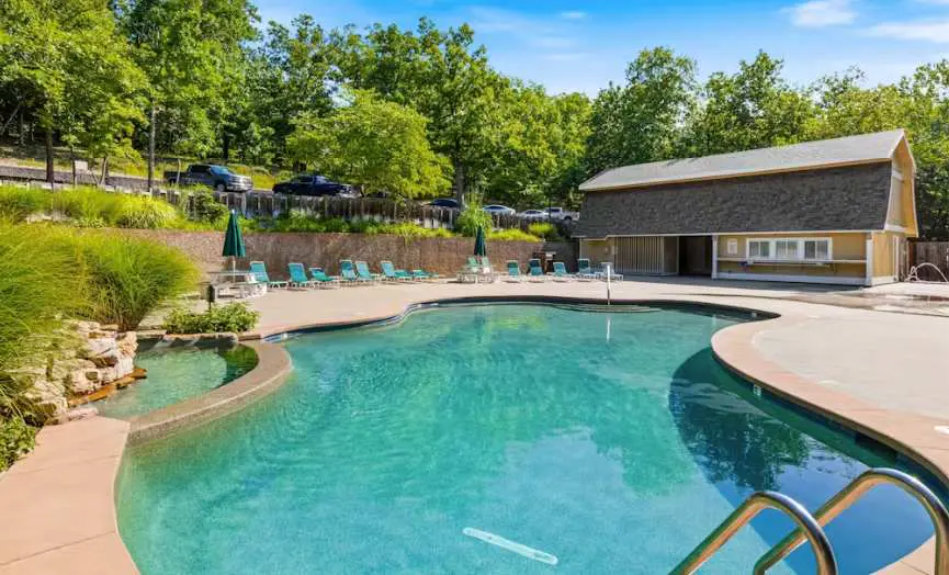 Serene 3BR House - LAKE VIEW - Osage Beach