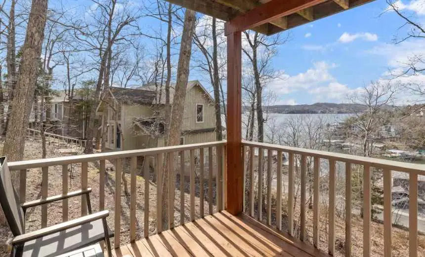 Serene 3BR House - LAKE VIEW - Osage Beach