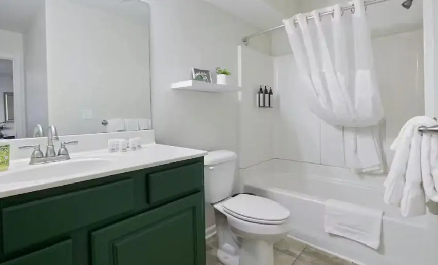 Serene 3BR House - LAKE VIEW - Osage Beach