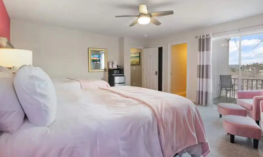 Serene 3BR House - LAKE VIEW - Osage Beach