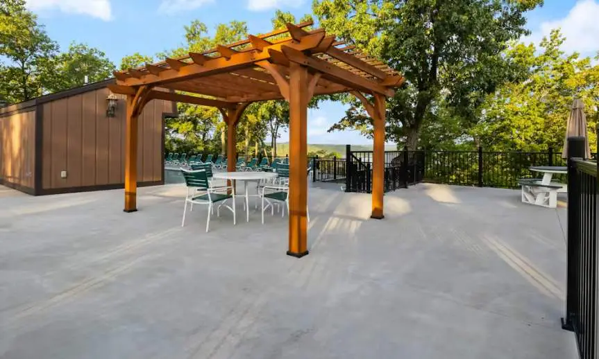 Serene 3BR House - LAKE VIEW - Osage Beach