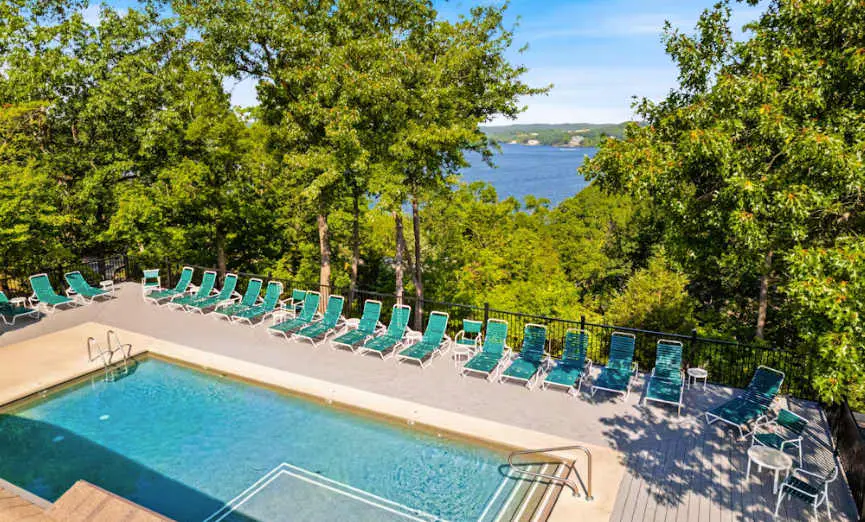 Serene 3BR House - LAKE VIEW - Osage Beach