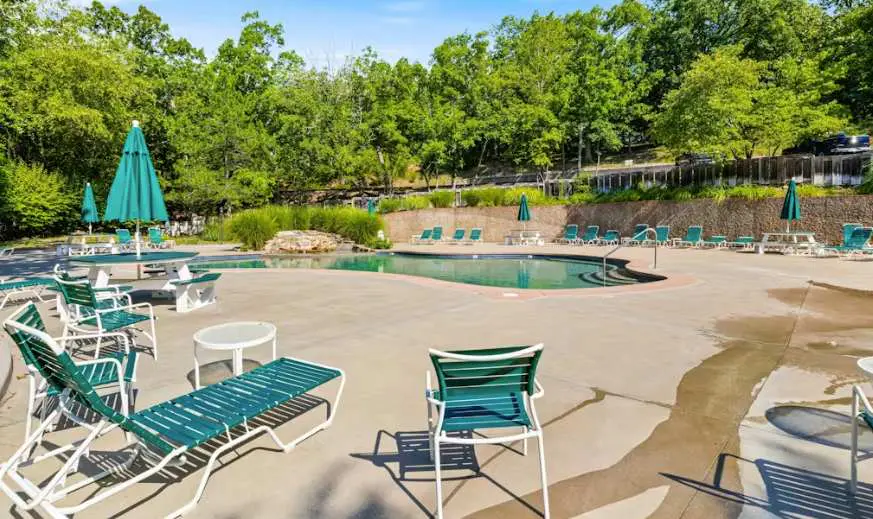 Serene 3BR House - LAKE VIEW - Osage Beach
