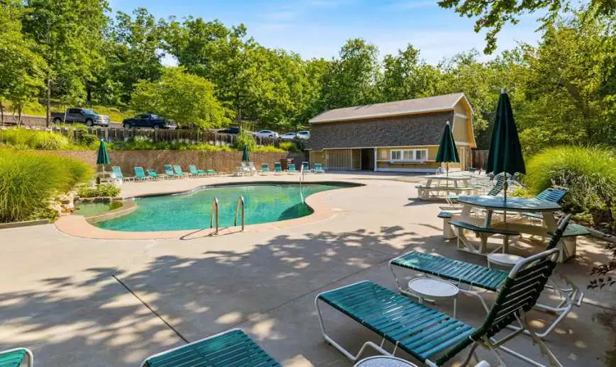 Serene 3BR House - LAKE VIEW - Osage Beach