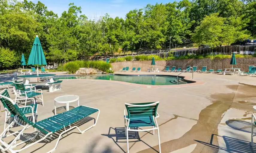 Serene 3BR House - LAKE VIEW - Osage Beach