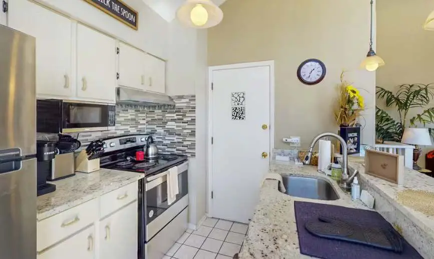 Charming 4BR House - HOT TUB - Osage Beach