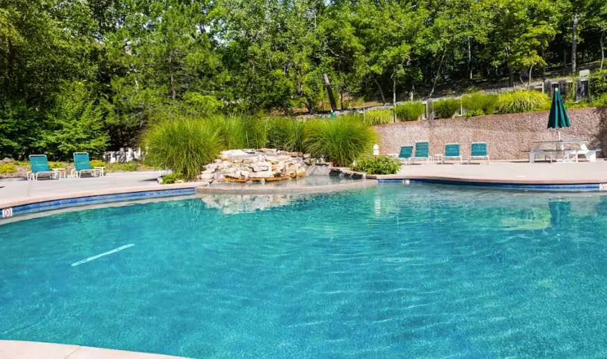 Charming 4BR House - HOT TUB - Osage Beach