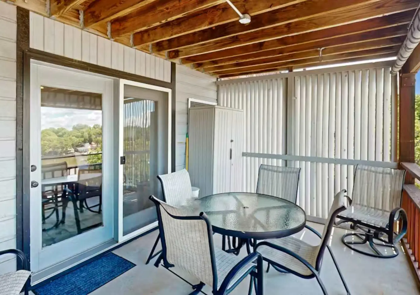LAKE VIEW Condo - 3BR Sleeps 12 - Osage Beach
