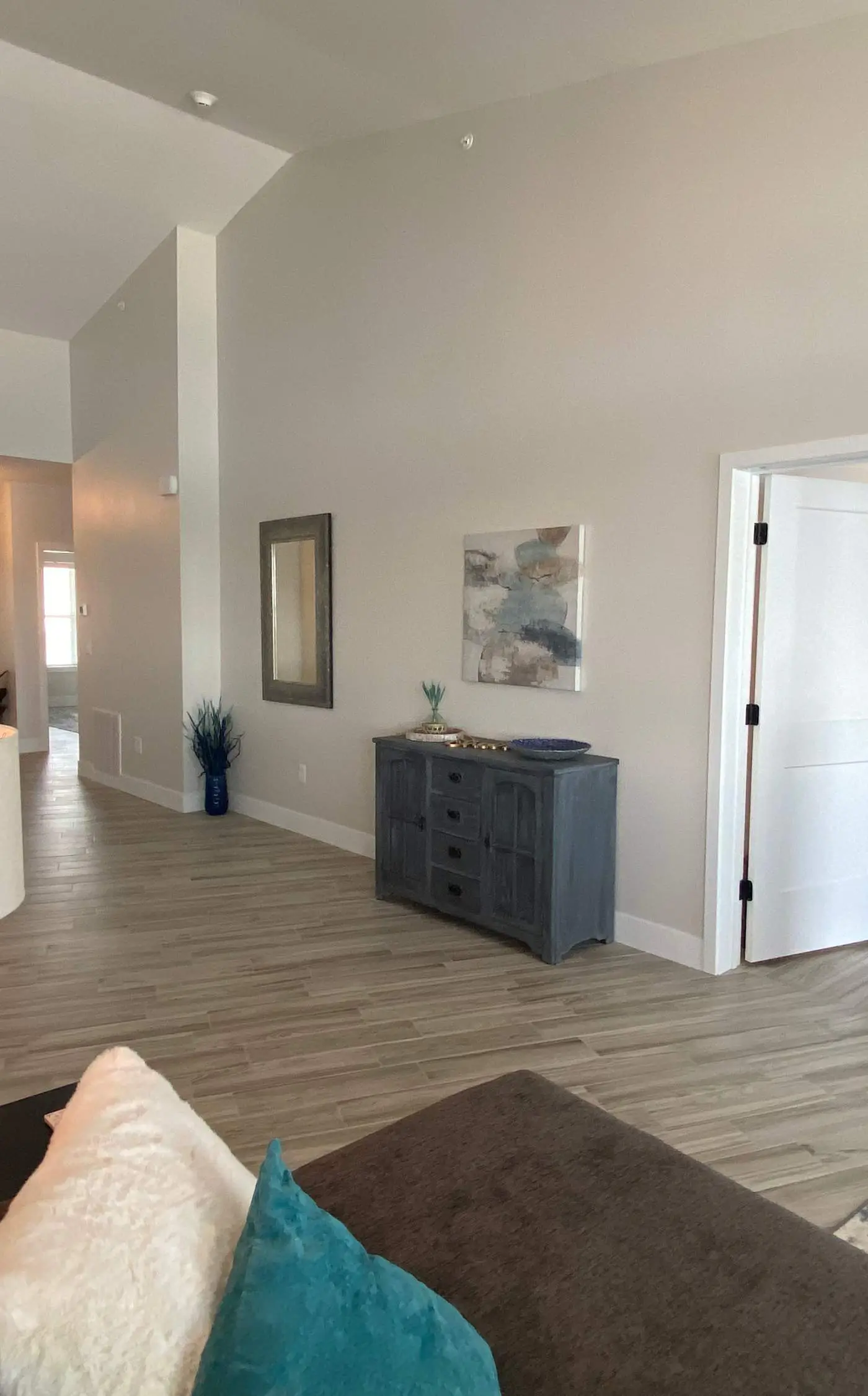 Lakeview Luxe Penthouse