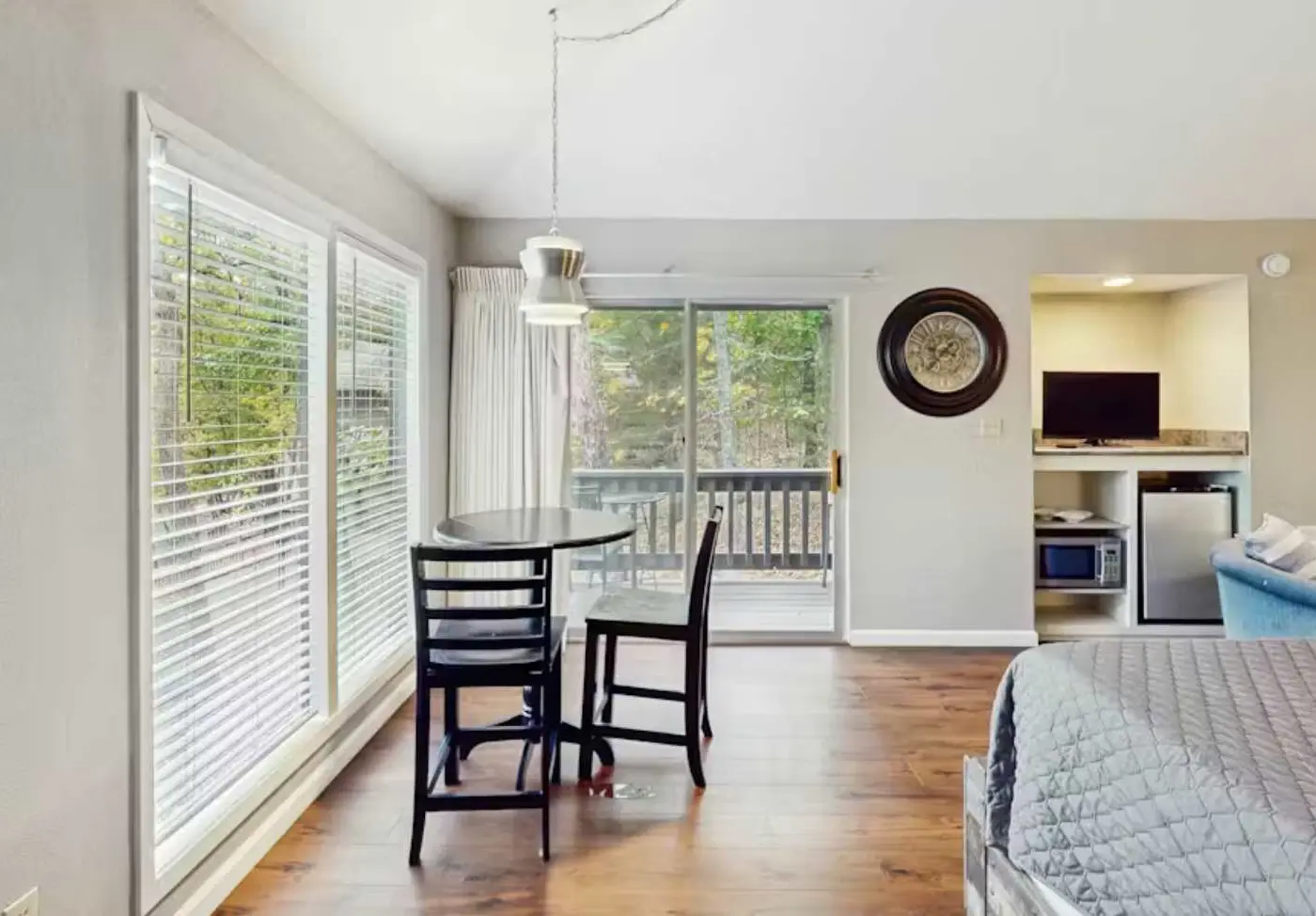 Charming 3BR House - Golf & POOLS - Osage Beach