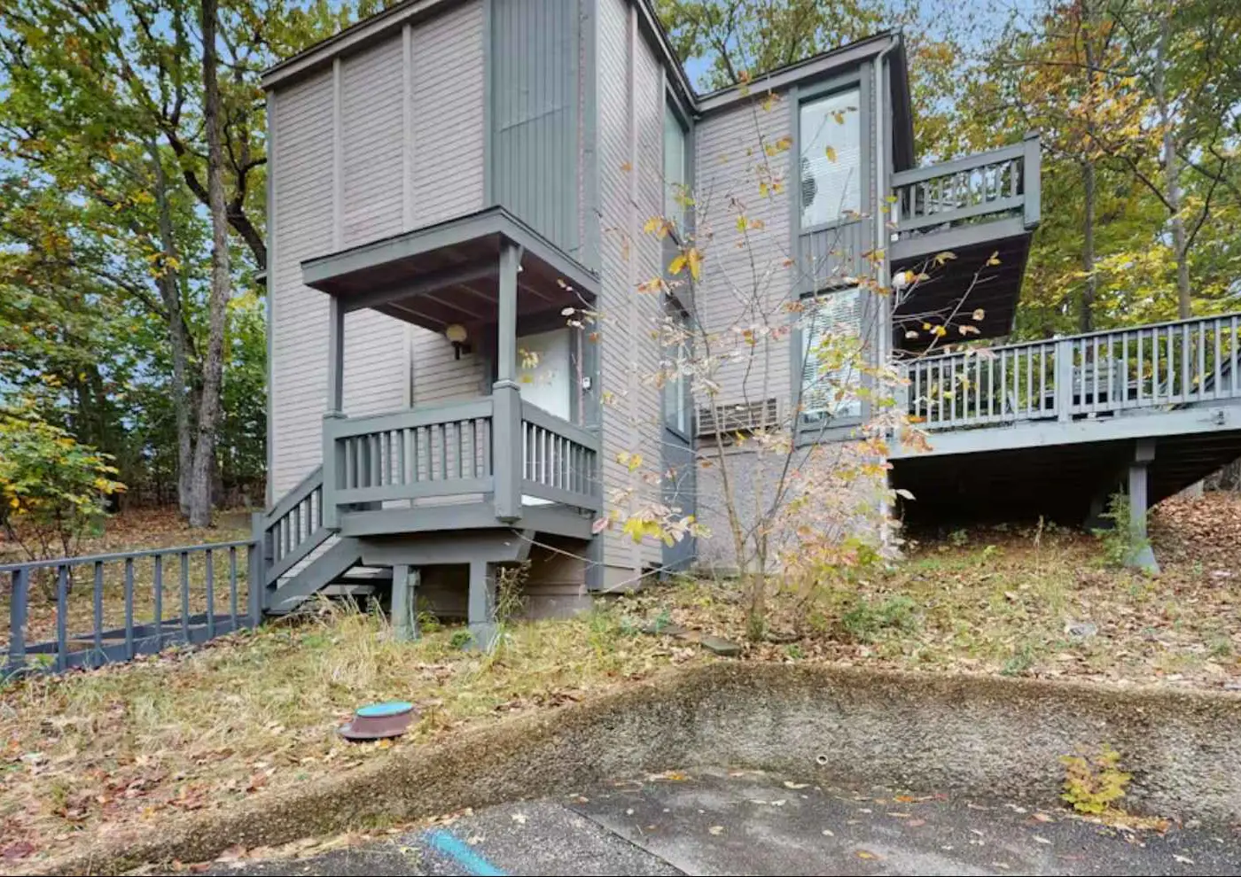 Charming 3BR House - Golf & POOLS - Osage Beach